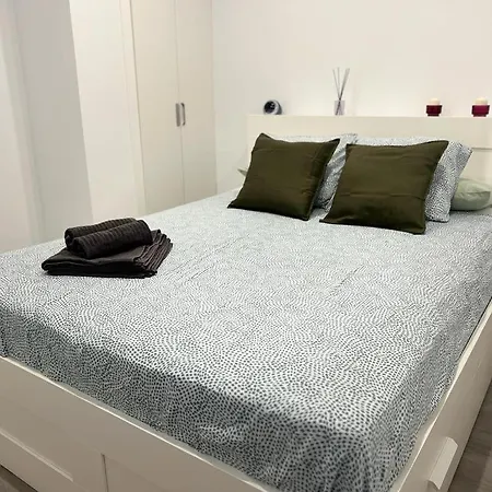 Best Flat Near Real Madrid Stadium-2